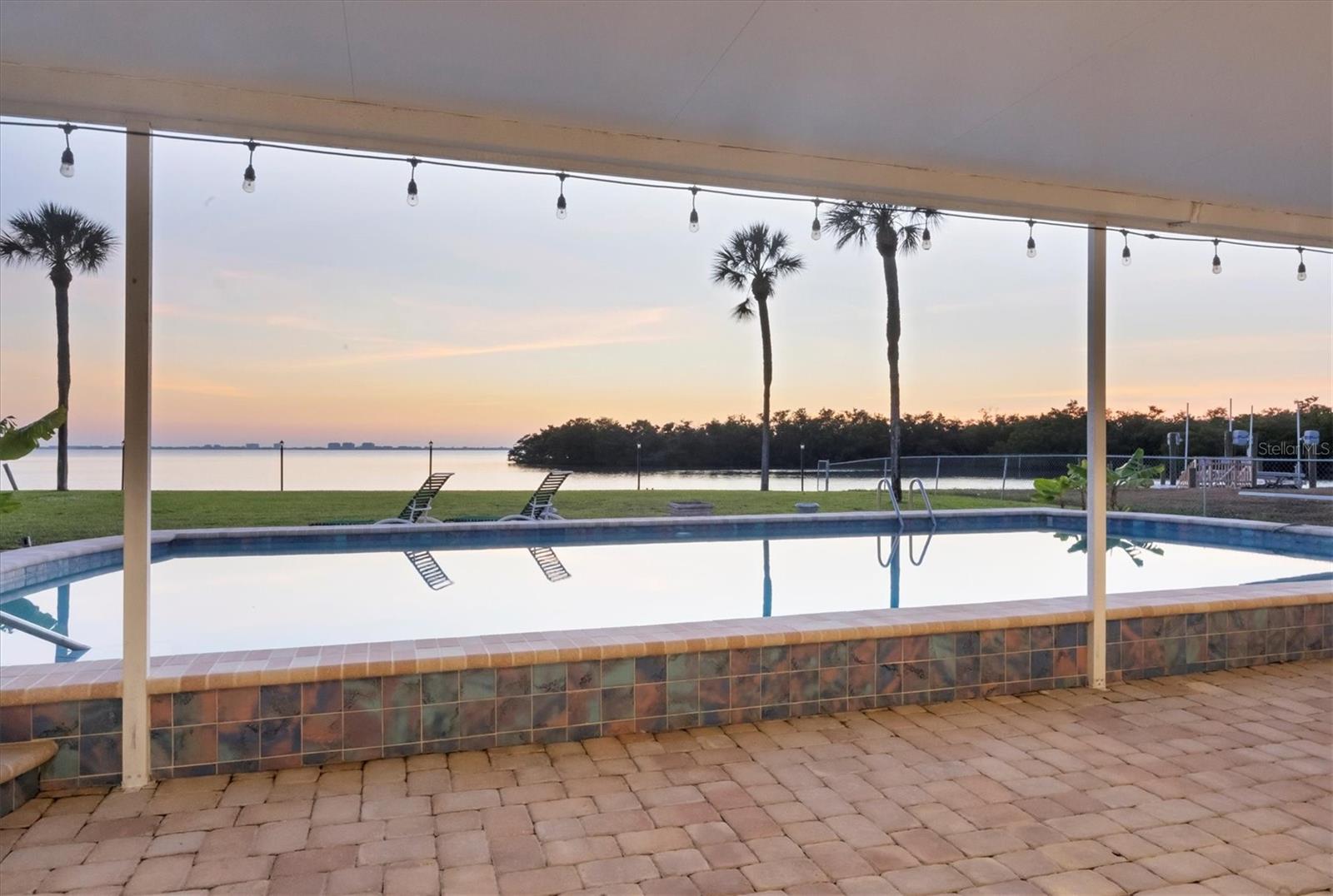 Image 9 of 37 For 7318 Westmoreland Drive