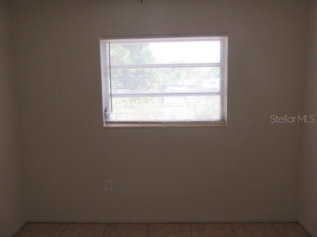 Image 11 of 31 For 2204 20th Avenue W