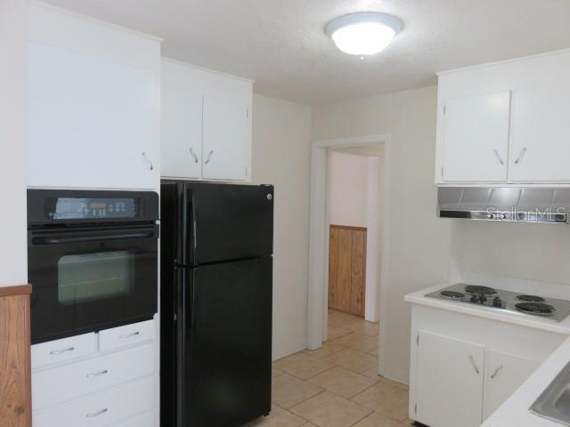 Image 3 of 31 For 2204 20th Avenue W