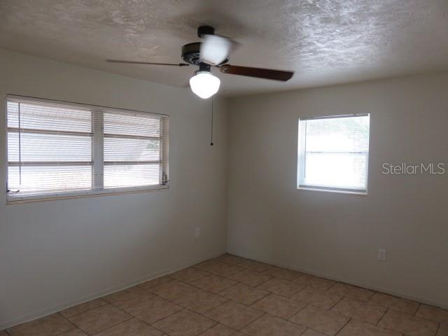 Image 9 of 31 For 2204 20th Avenue W