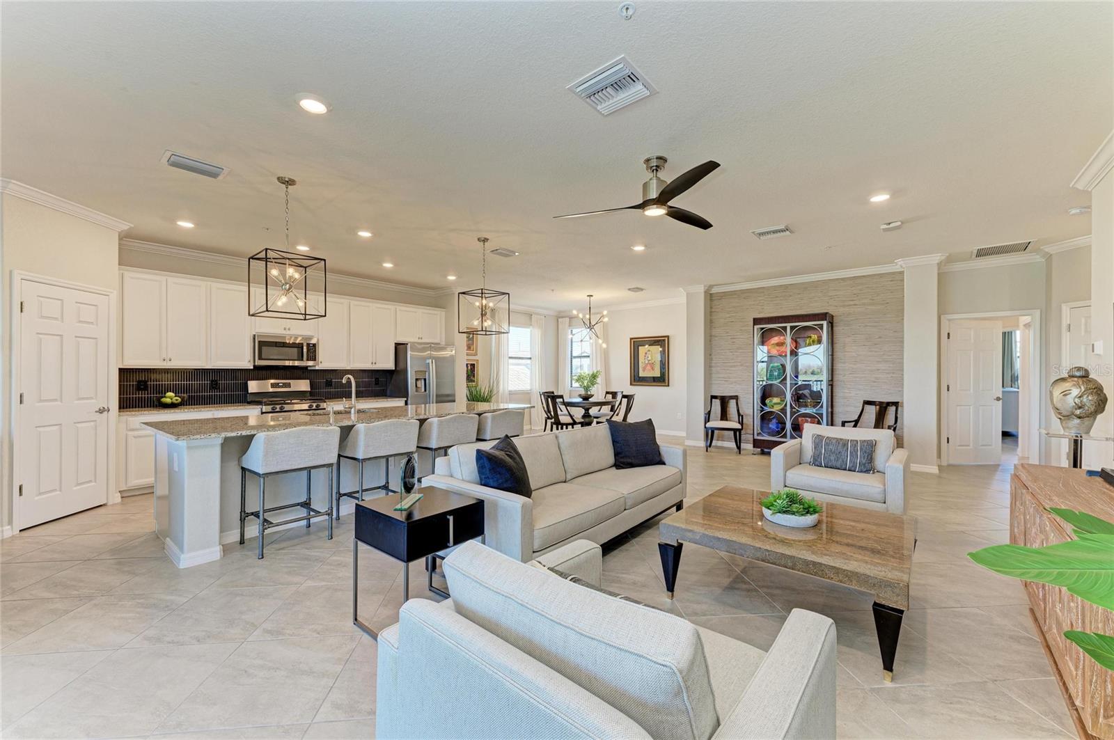 Image 13 of 74 For 6076 Worsham Lane 103