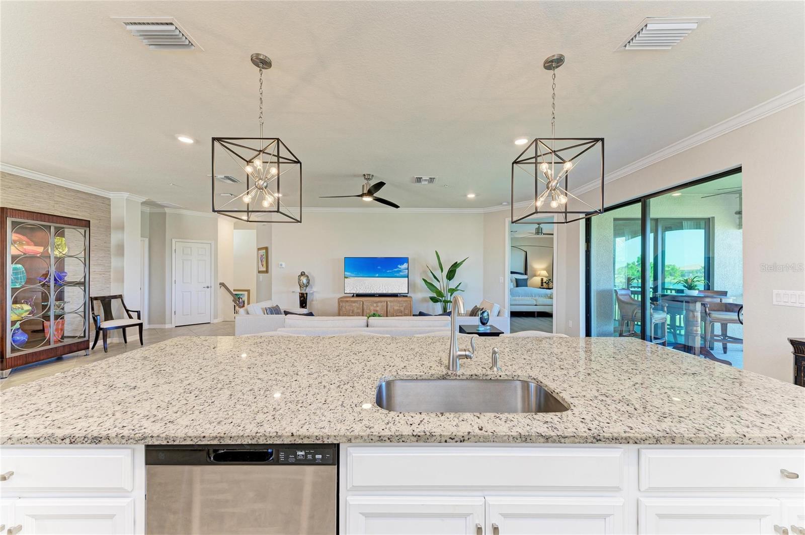 Image 20 of 74 For 6076 Worsham Lane 103