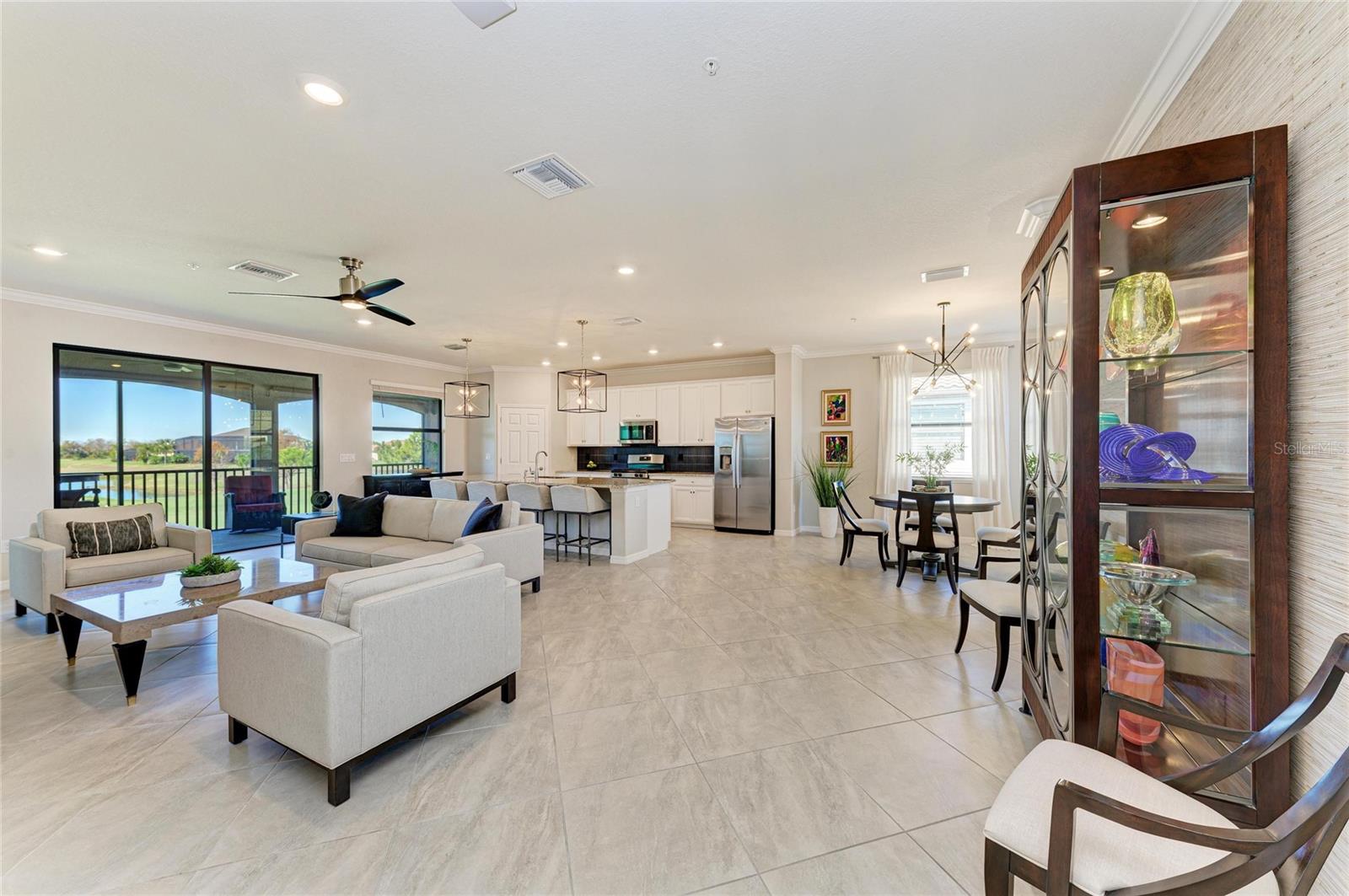 Image 9 of 74 For 6076 Worsham Lane 103