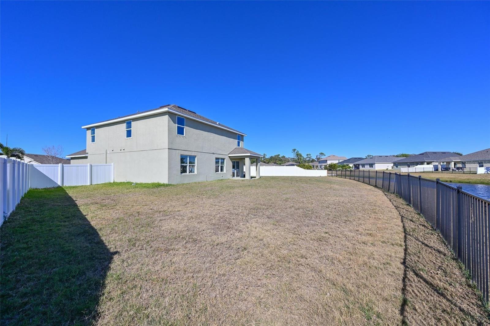 Image 36 of 51 For 15236 Peaceful Bull Place