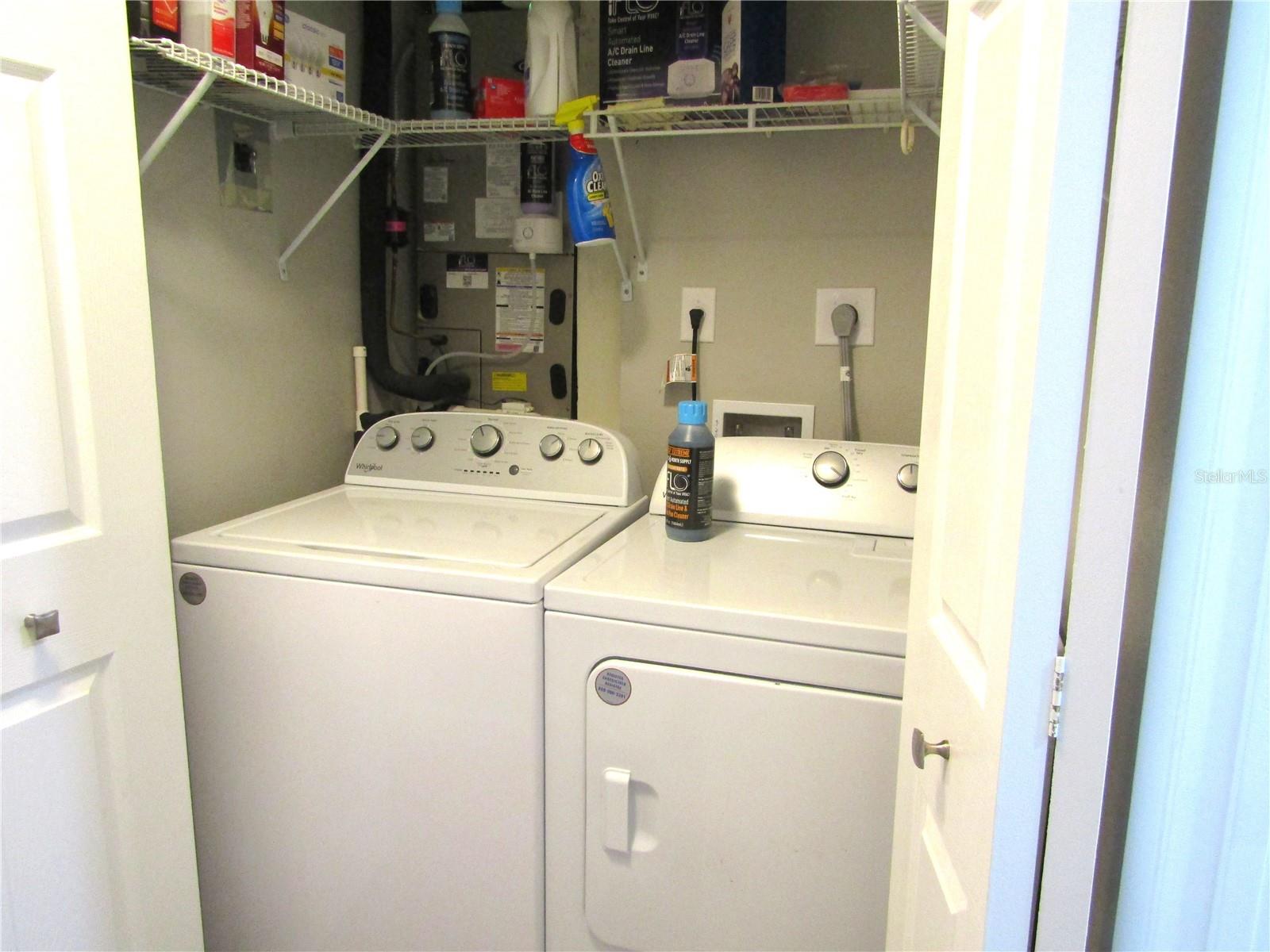 Image 14 of 27 For 376 Oak Hill Drive 36