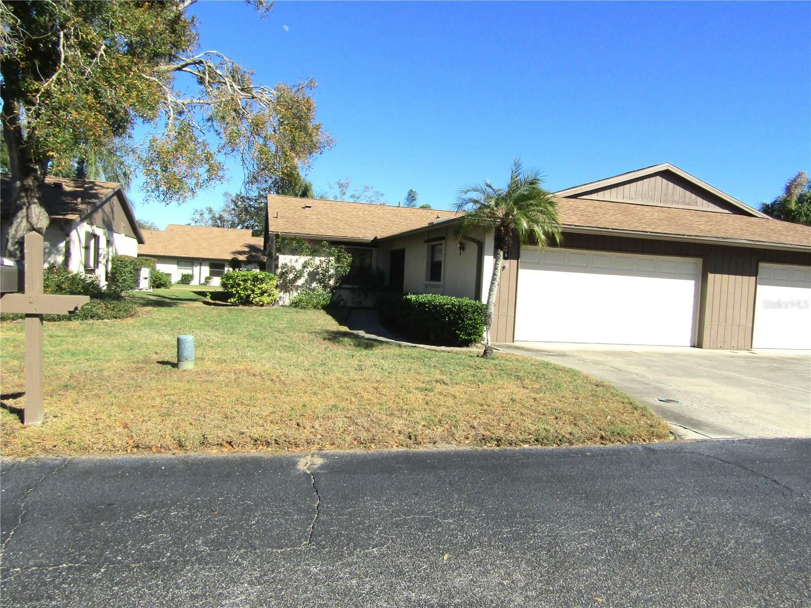 Image 2 of 27 For 376 Oak Hill Drive 36