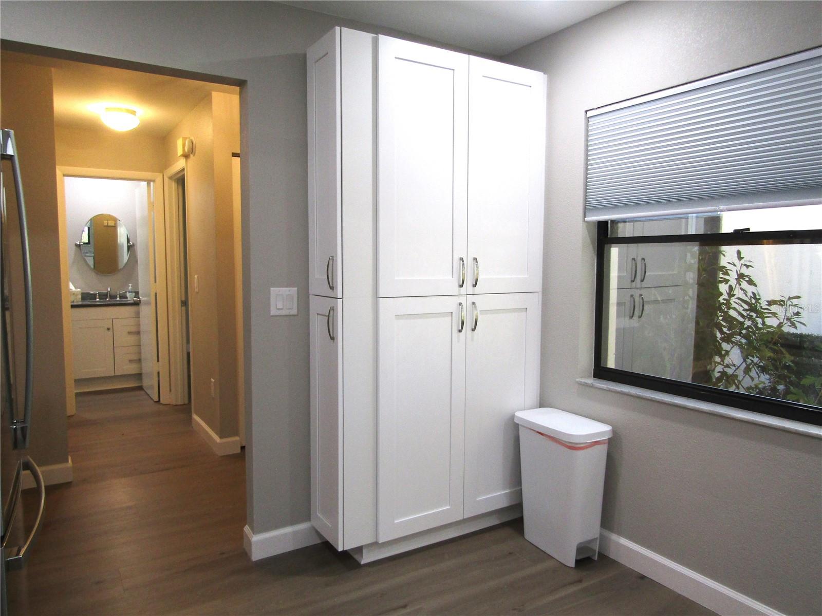 Image 6 of 27 For 376 Oak Hill Drive 36