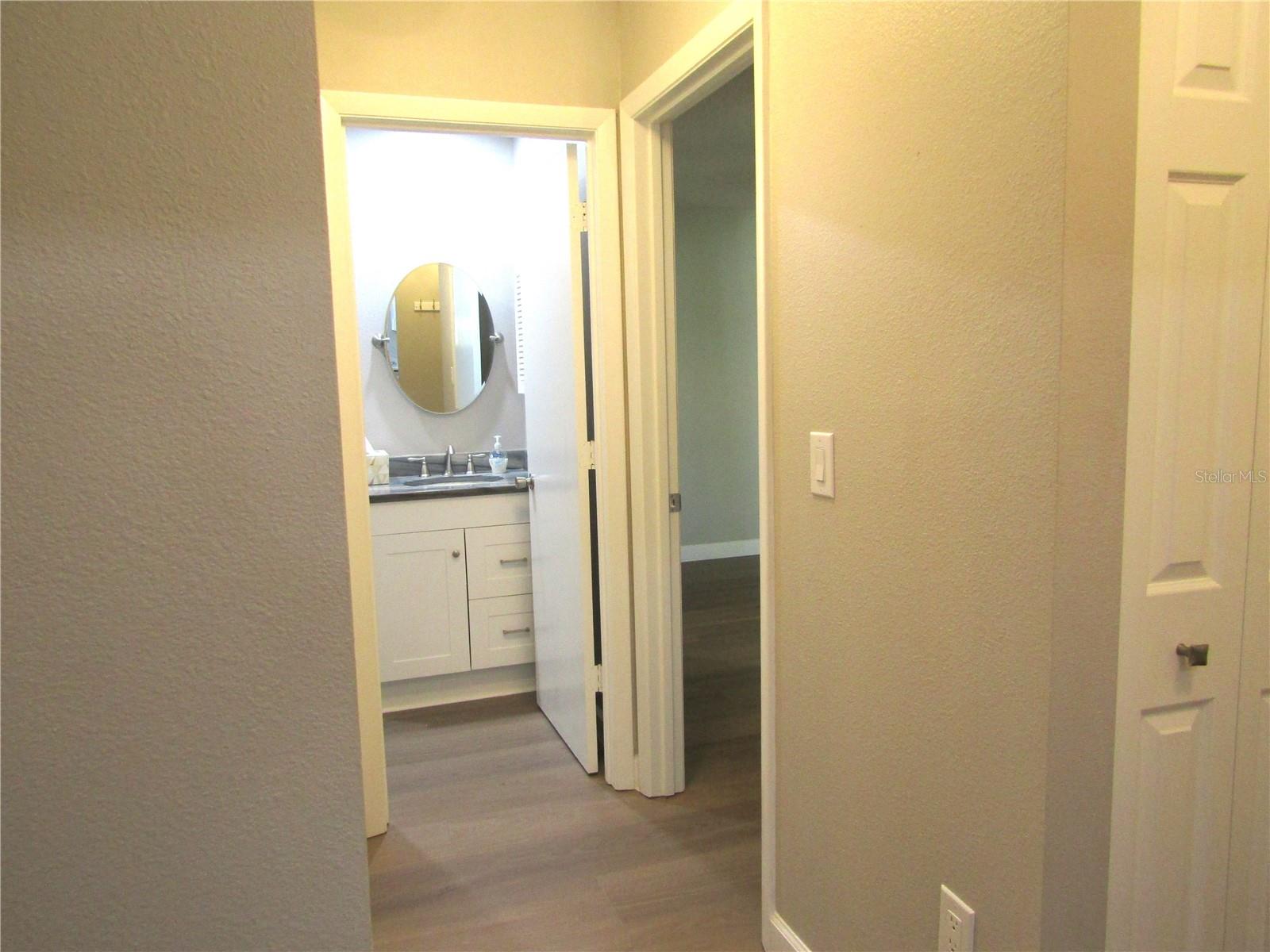 Image 8 of 27 For 376 Oak Hill Drive 36