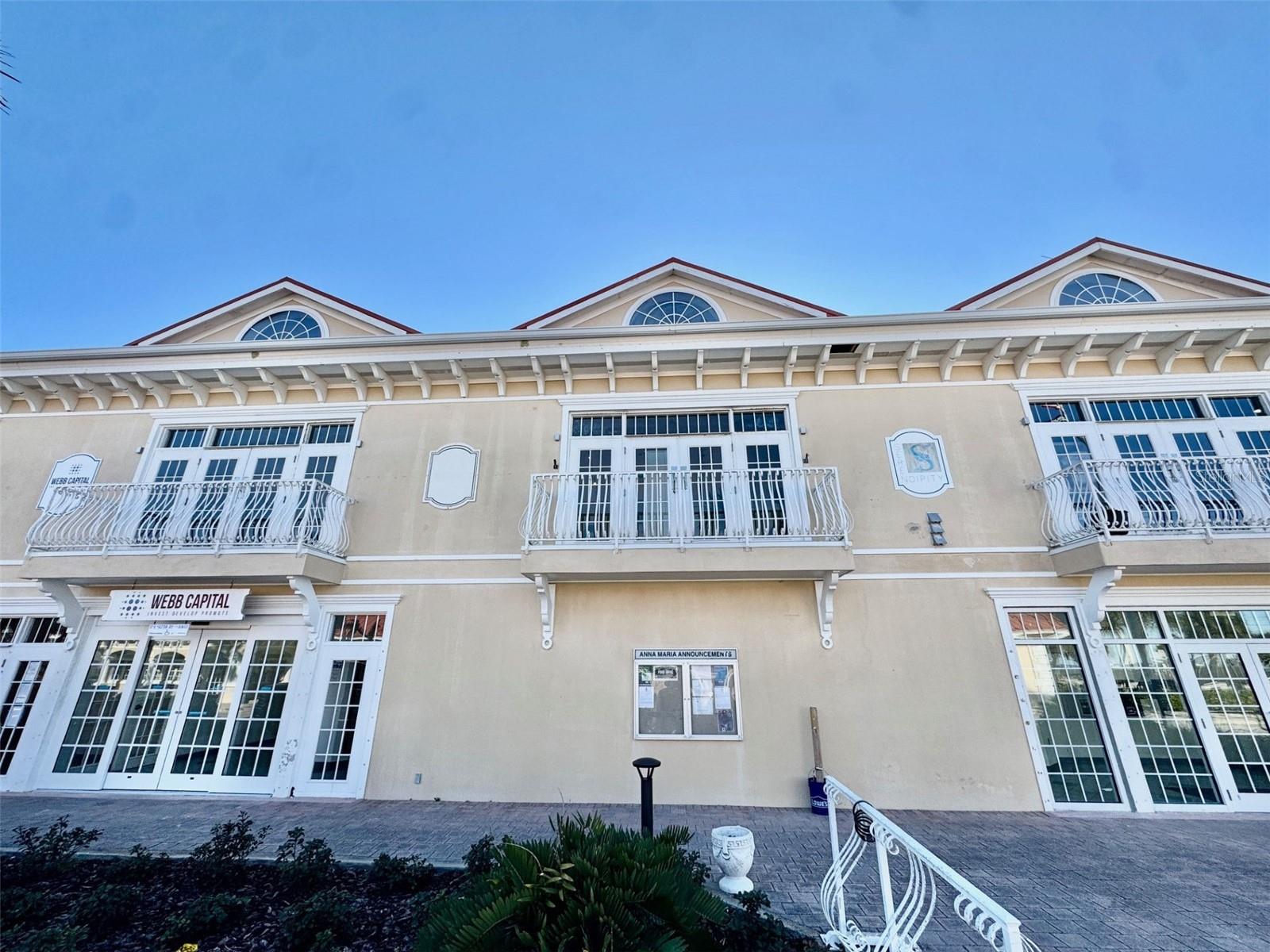 Image 12 of 16 For 101 Pine Avenue