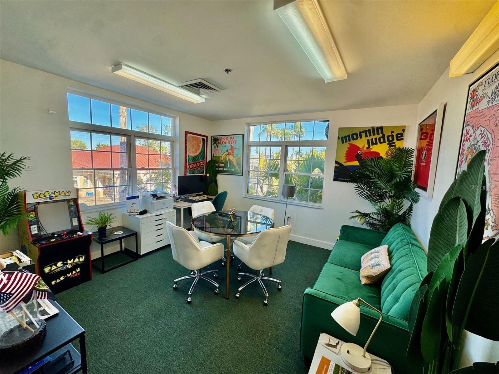 Image 3 of 16 For 101 Pine Avenue