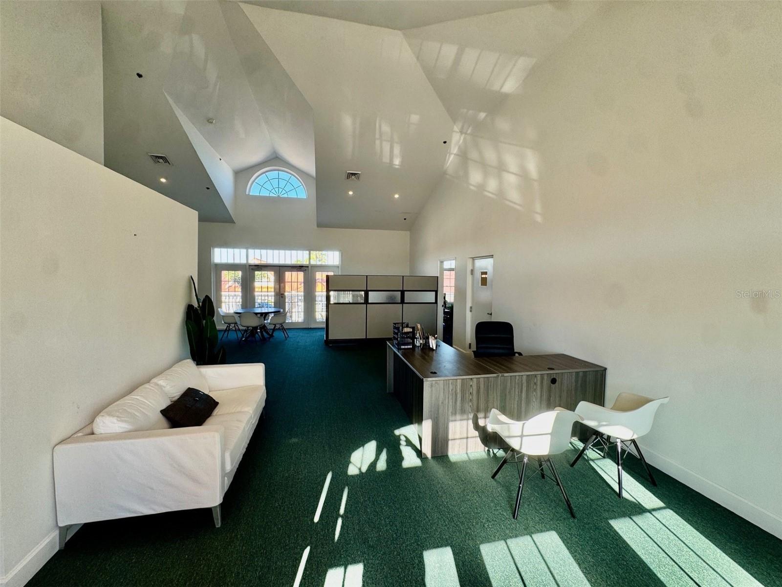 Image 5 of 16 For 101 Pine Avenue