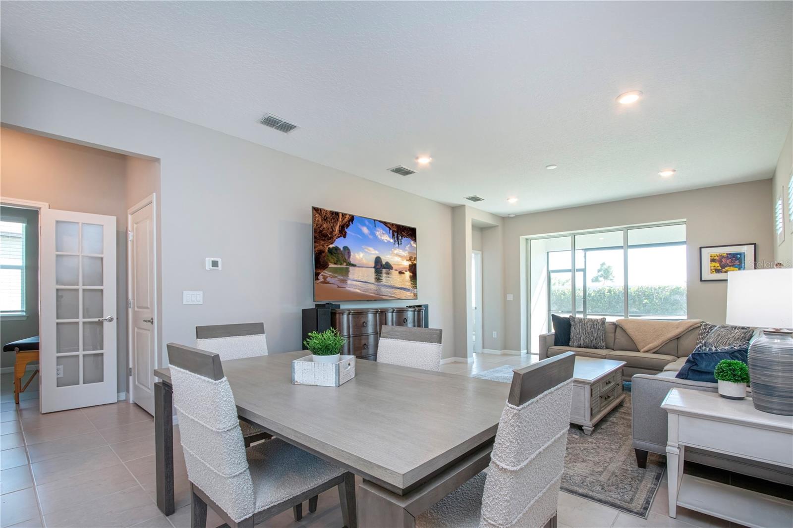 Image 19 of 75 For 8333 Ocean Tides Cove