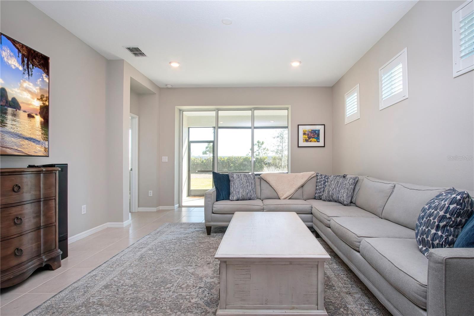 Image 21 of 75 For 8333 Ocean Tides Cove