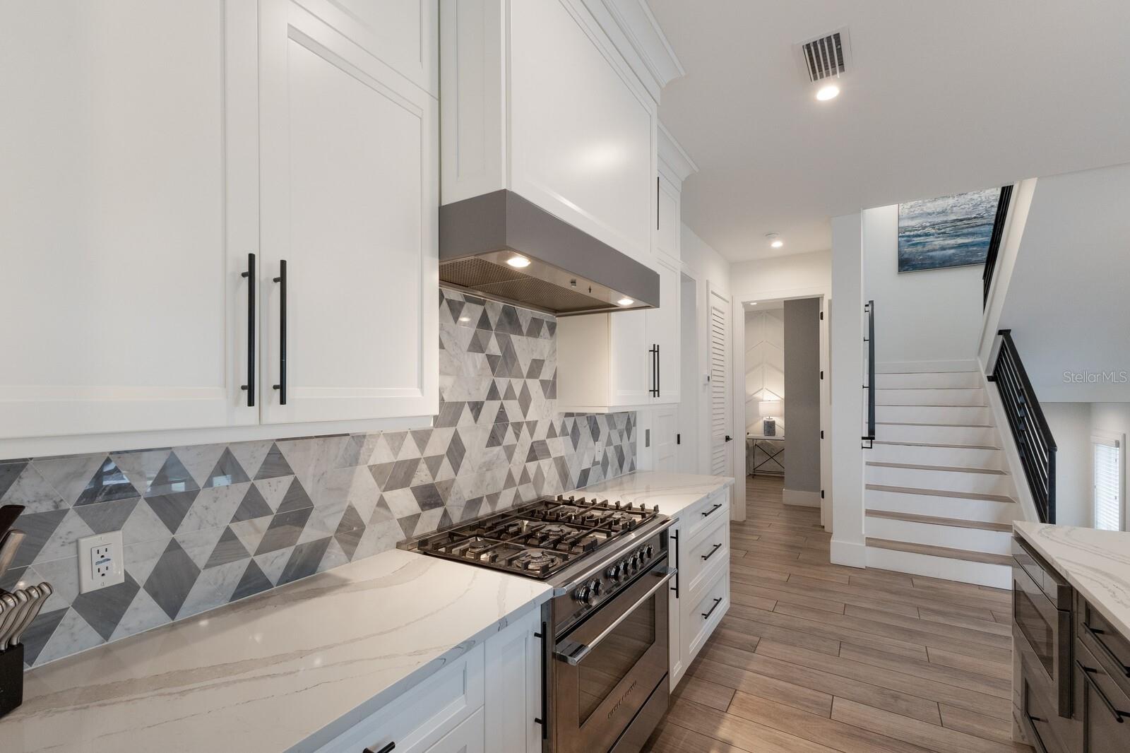 Image 11 of 61 For 6605 Gulf Drive