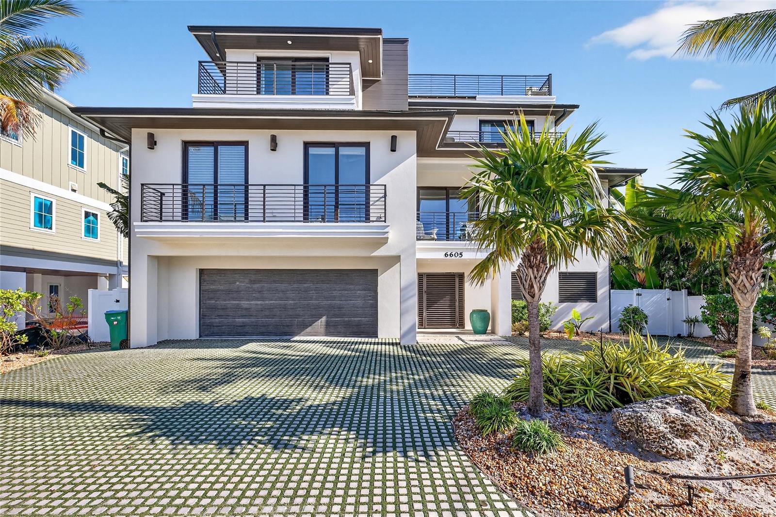 Image 3 of 61 For 6605 Gulf Drive