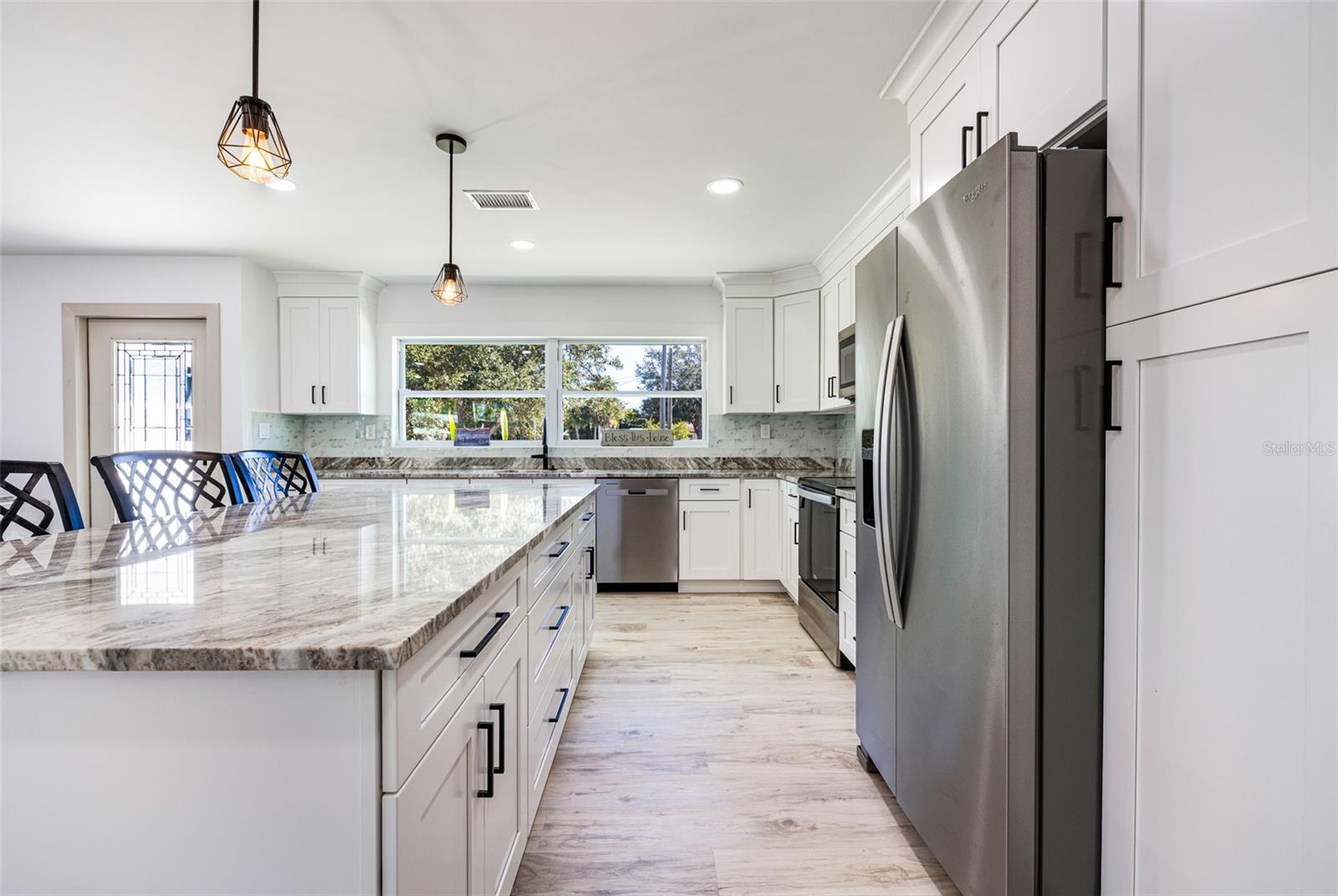 Image 11 of 53 For 13856 Lazy Lane