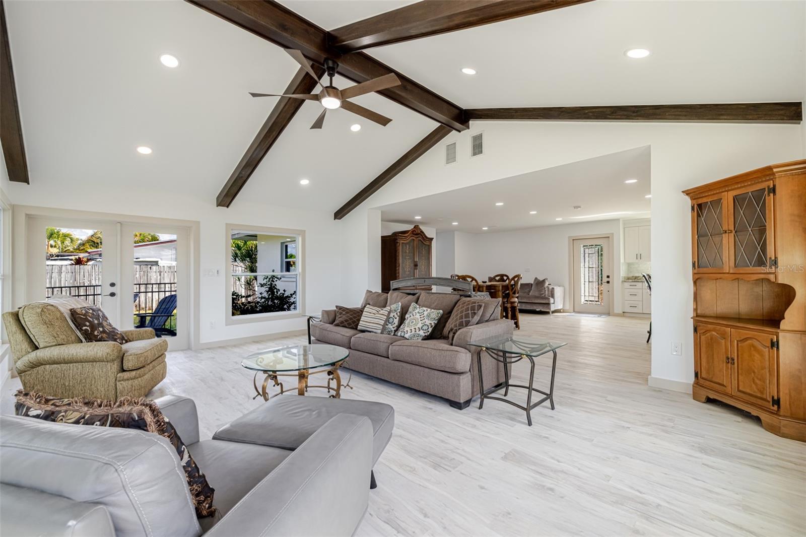 Image 15 of 53 For 13856 Lazy Lane