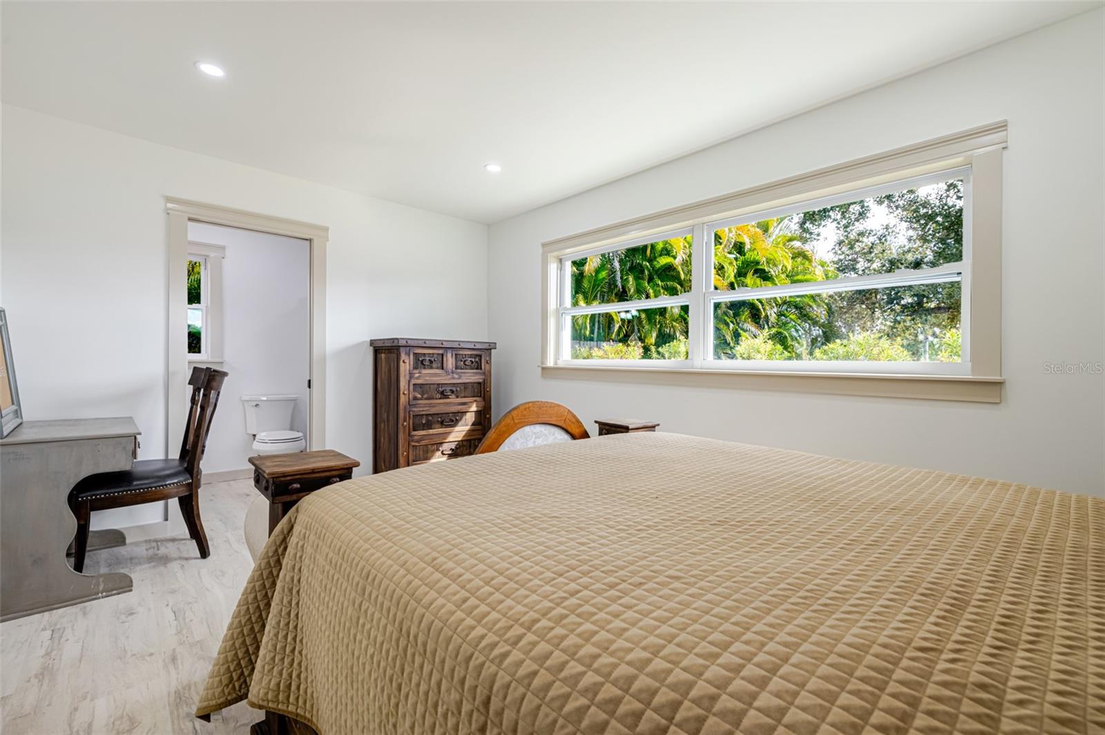 Image 23 of 53 For 13856 Lazy Lane