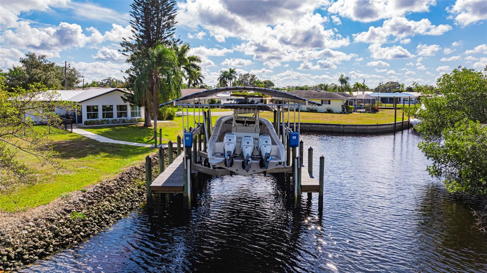 Image 41 of 53 For 13856 Lazy Lane