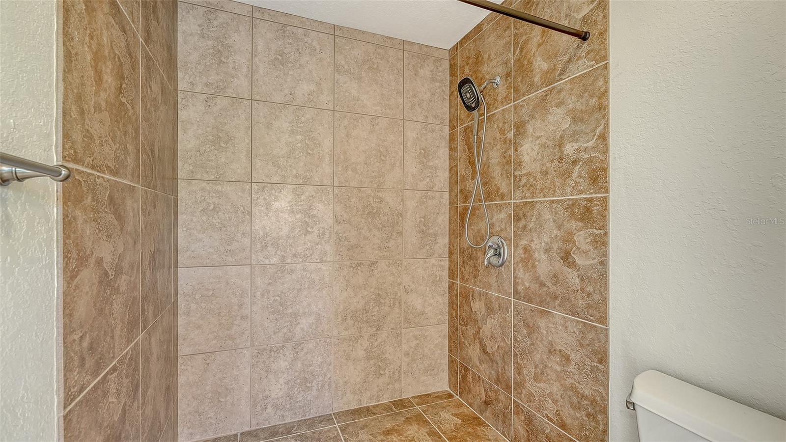 Image 39 of 62 For 1934 Datura Street