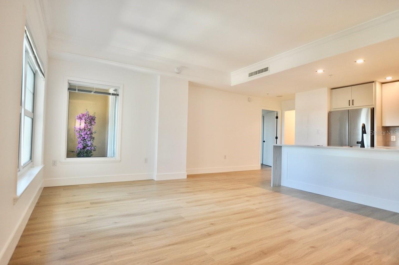 Image 10 of 50 For 750 Tamiami Trail 307