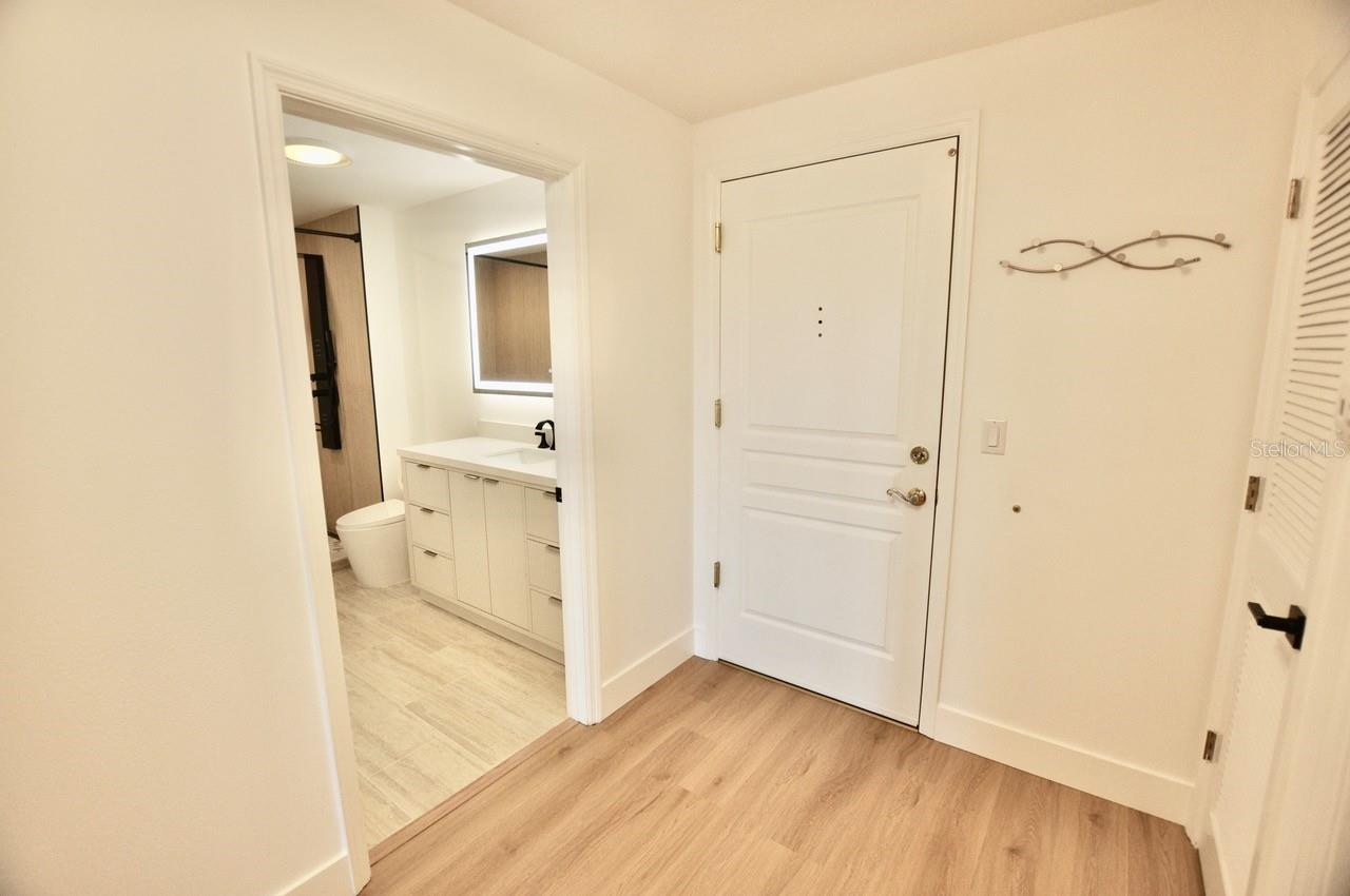 Image 19 of 50 For 750 Tamiami Trail 307