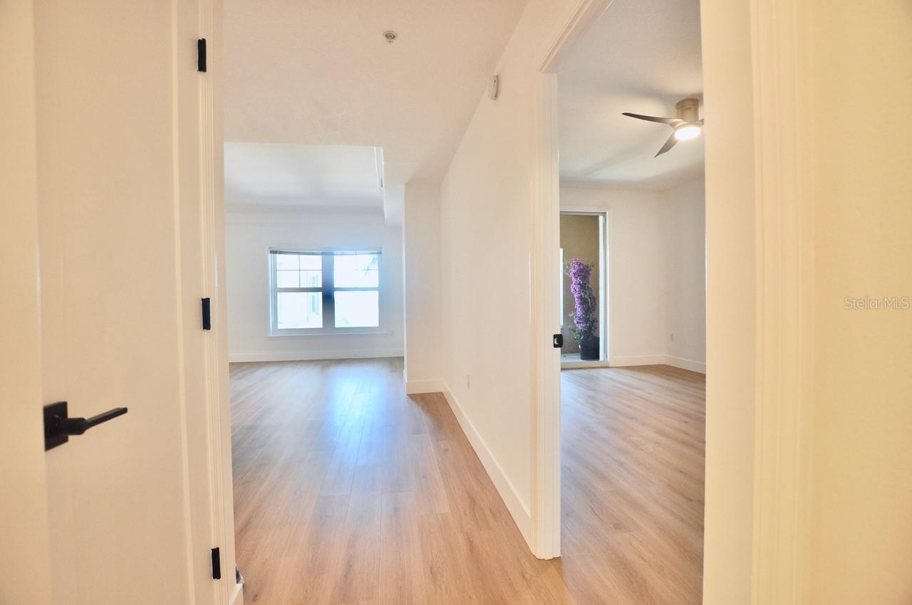 Image 21 of 50 For 750 Tamiami Trail 307