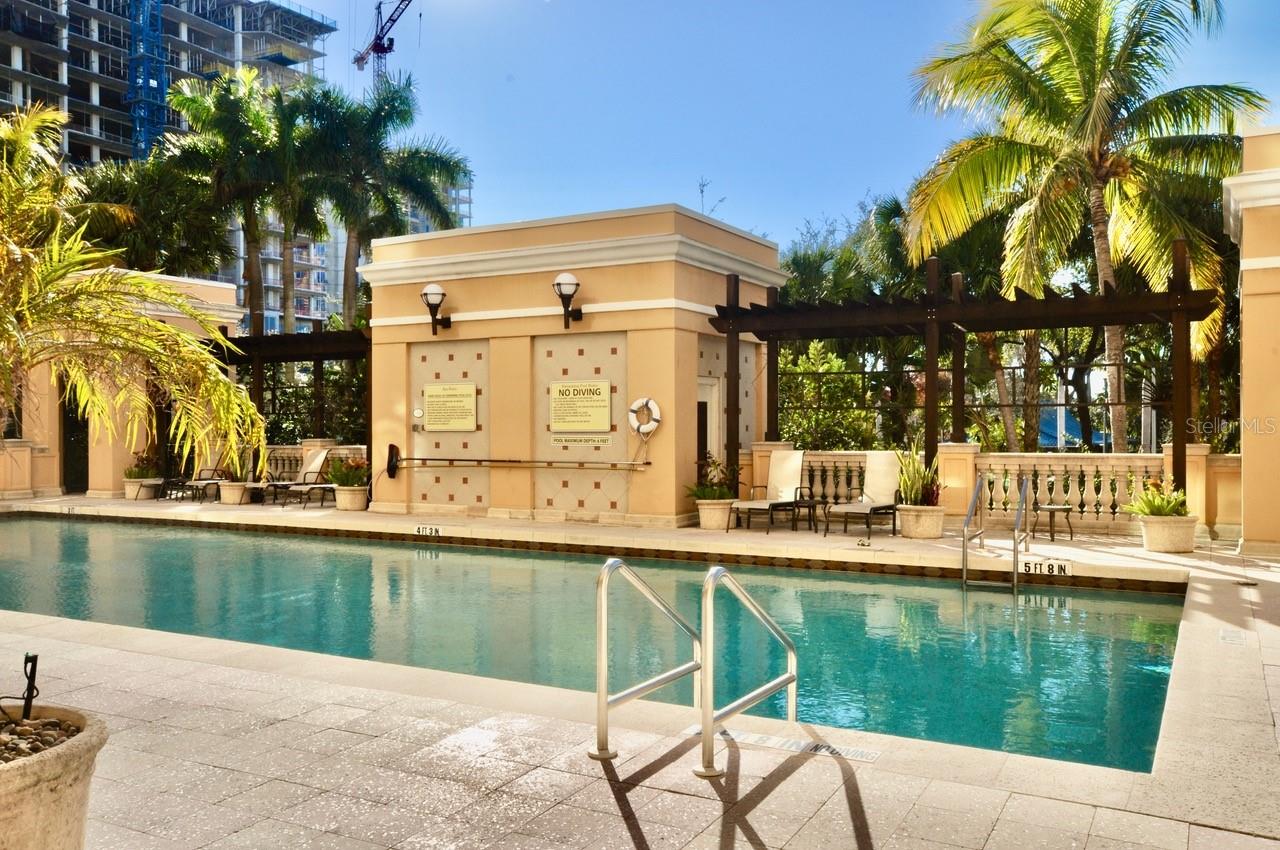 Image 32 of 50 For 750 Tamiami Trail 307