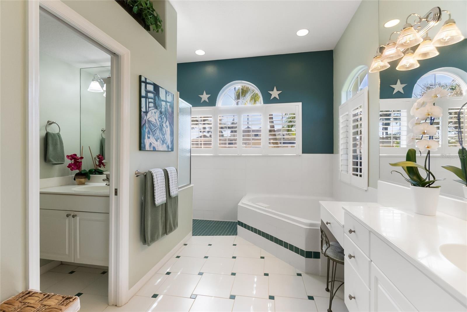 Image 23 of 52 For 4743 Spinnaker Drive