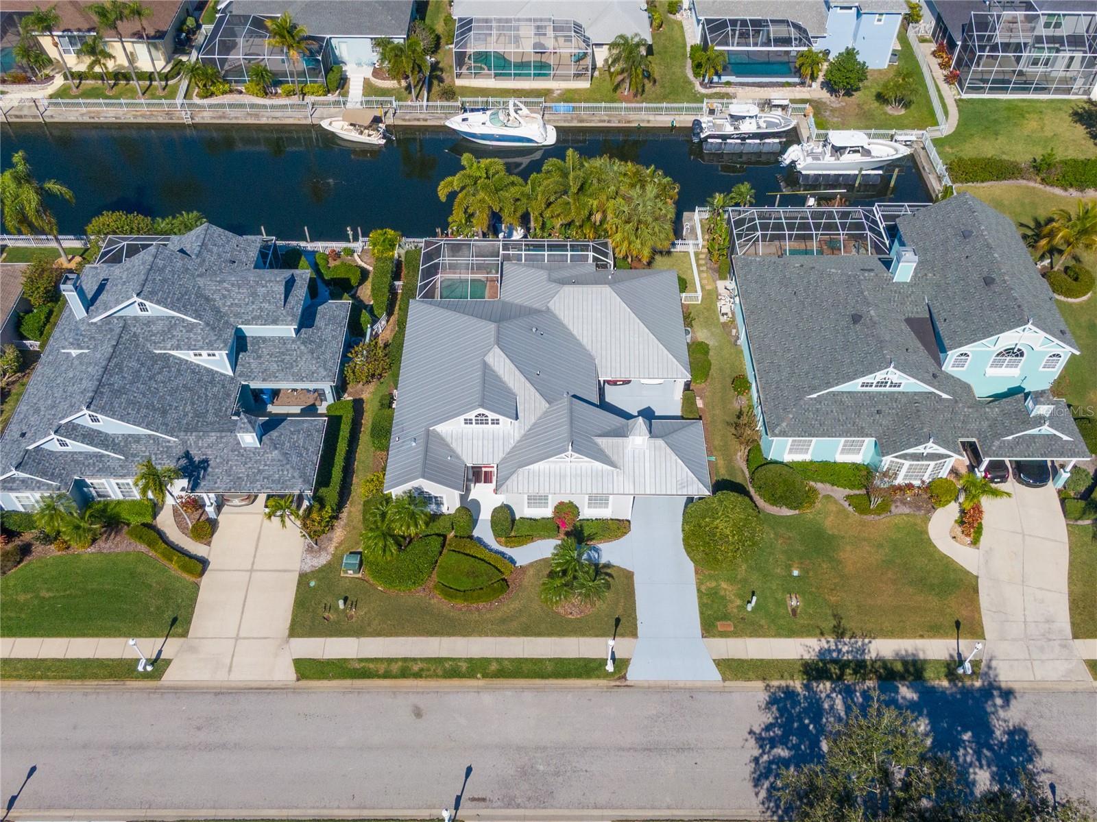 Image 4 of 52 For 4743 Spinnaker Drive