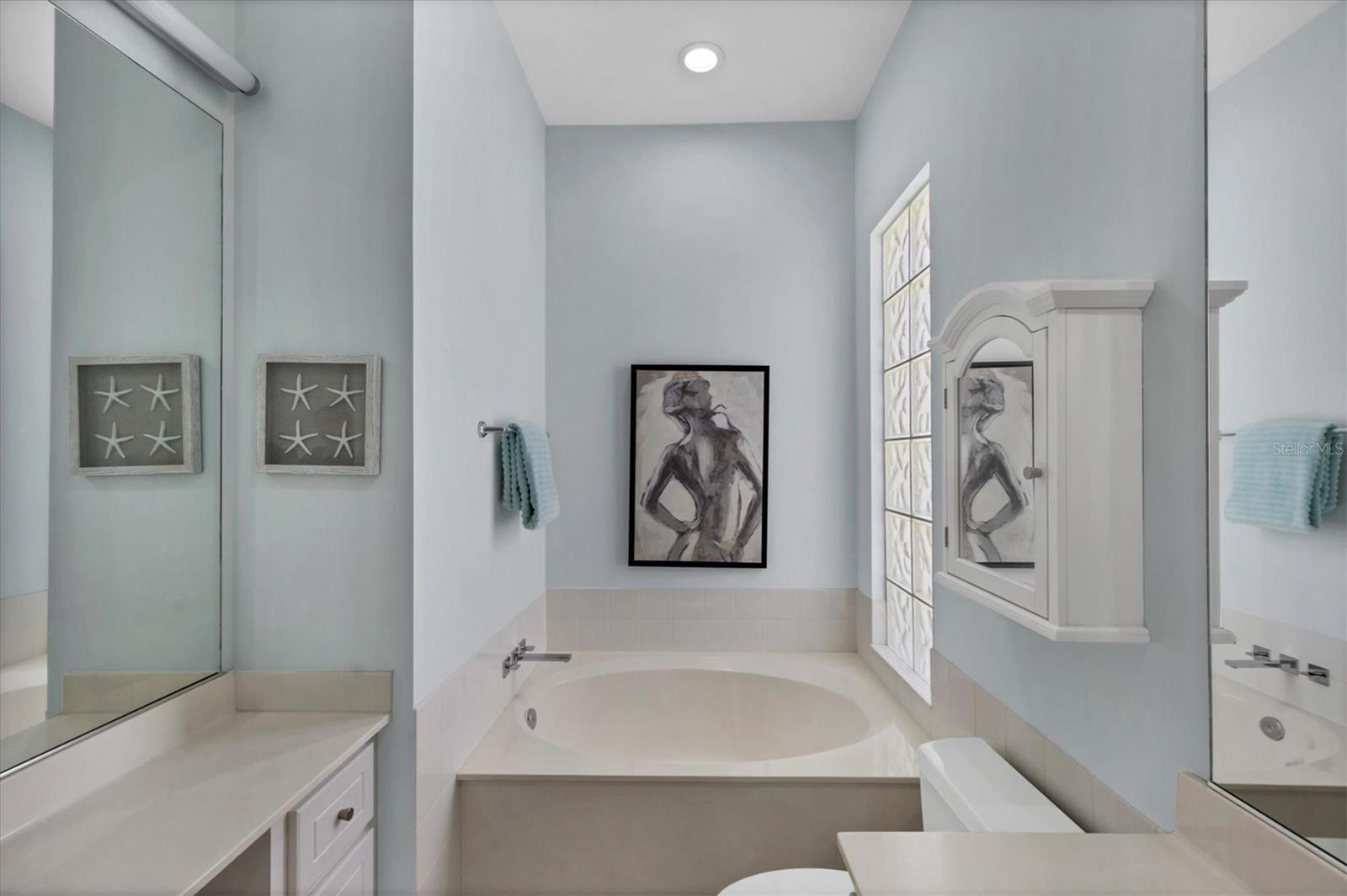 Image 30 of 90 For 5573 Lucia Place