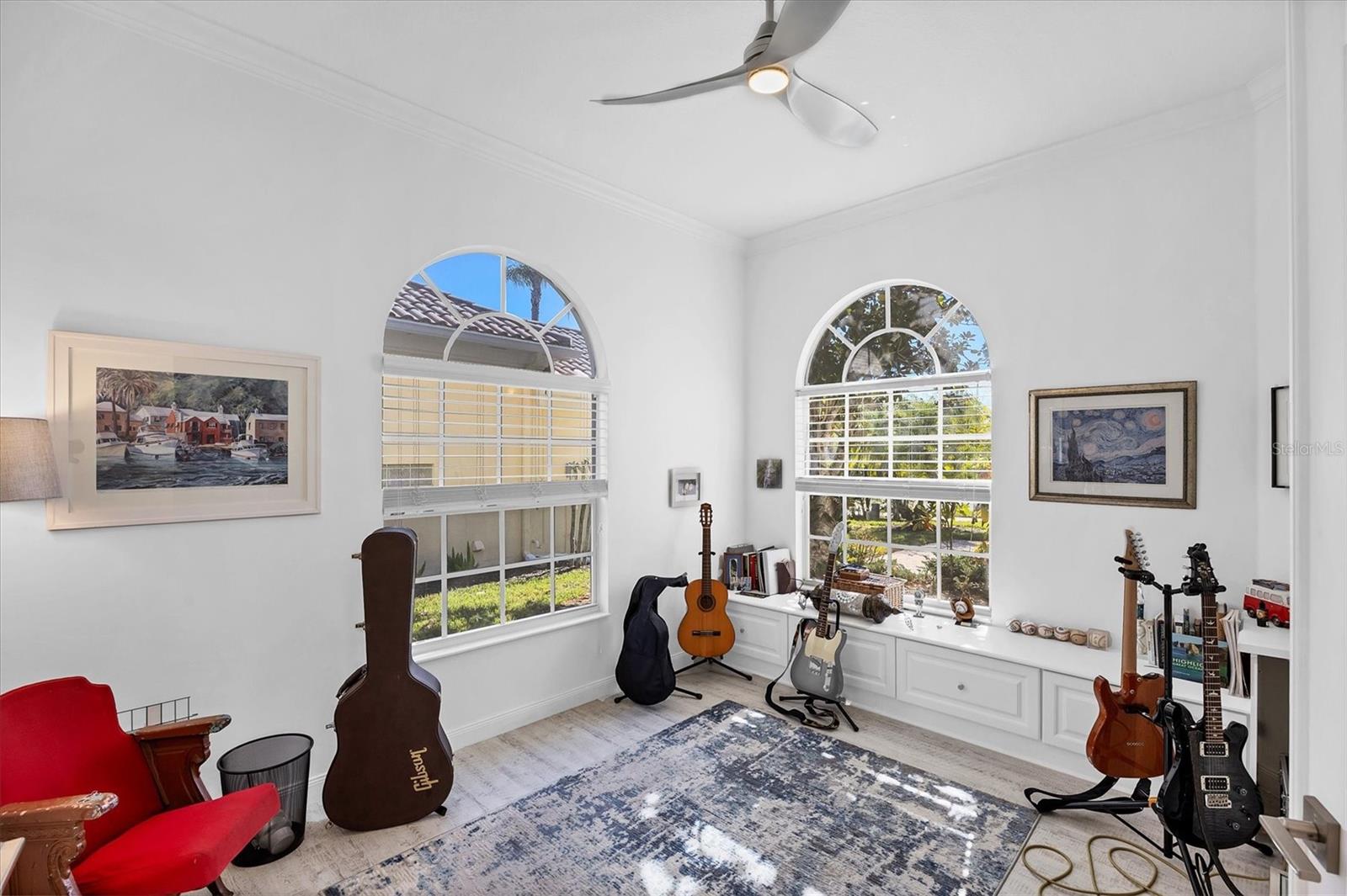 Image 36 of 90 For 5573 Lucia Place