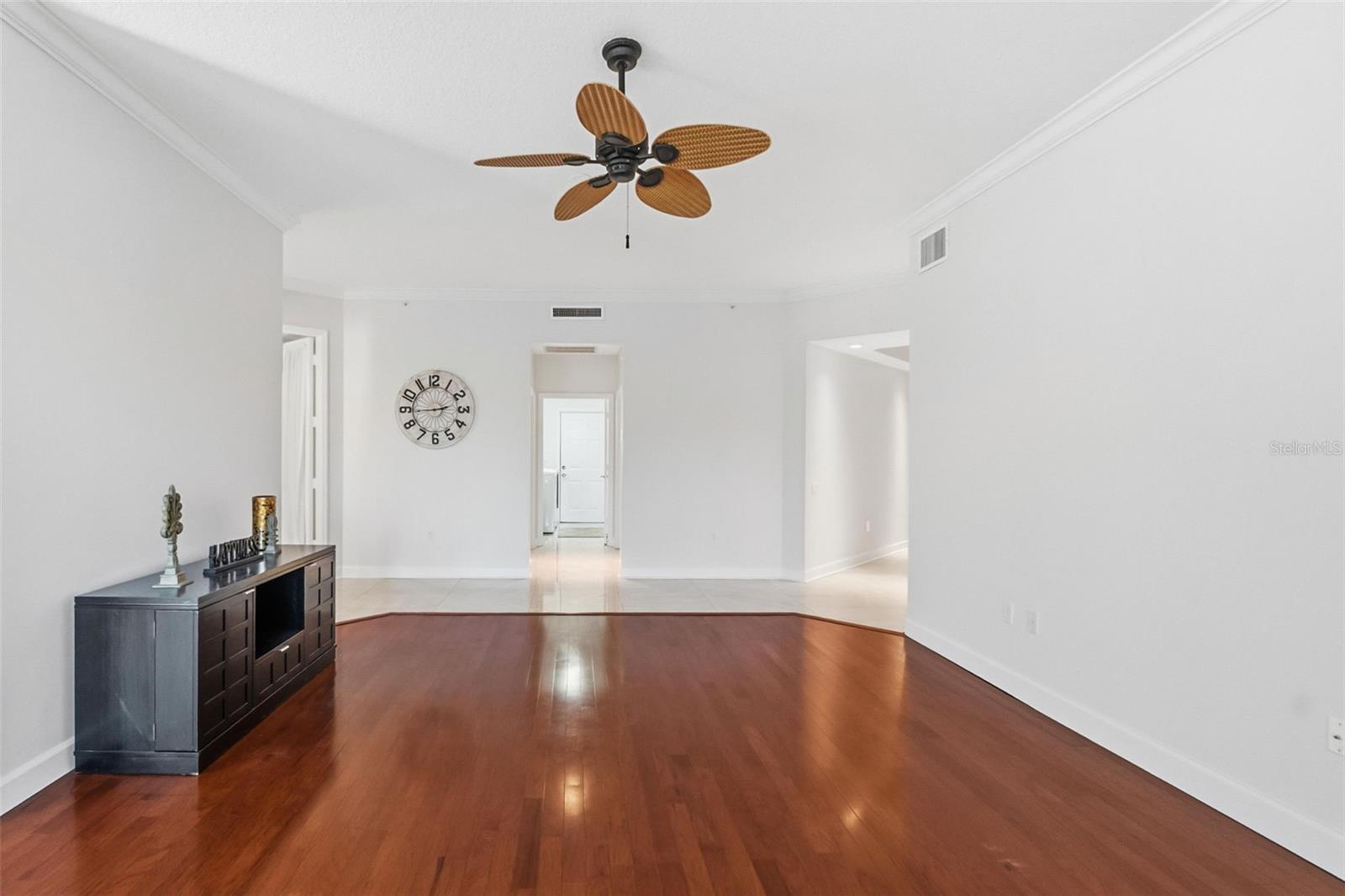 Image 25 of 49 For 5264 Bouchard Circle 102