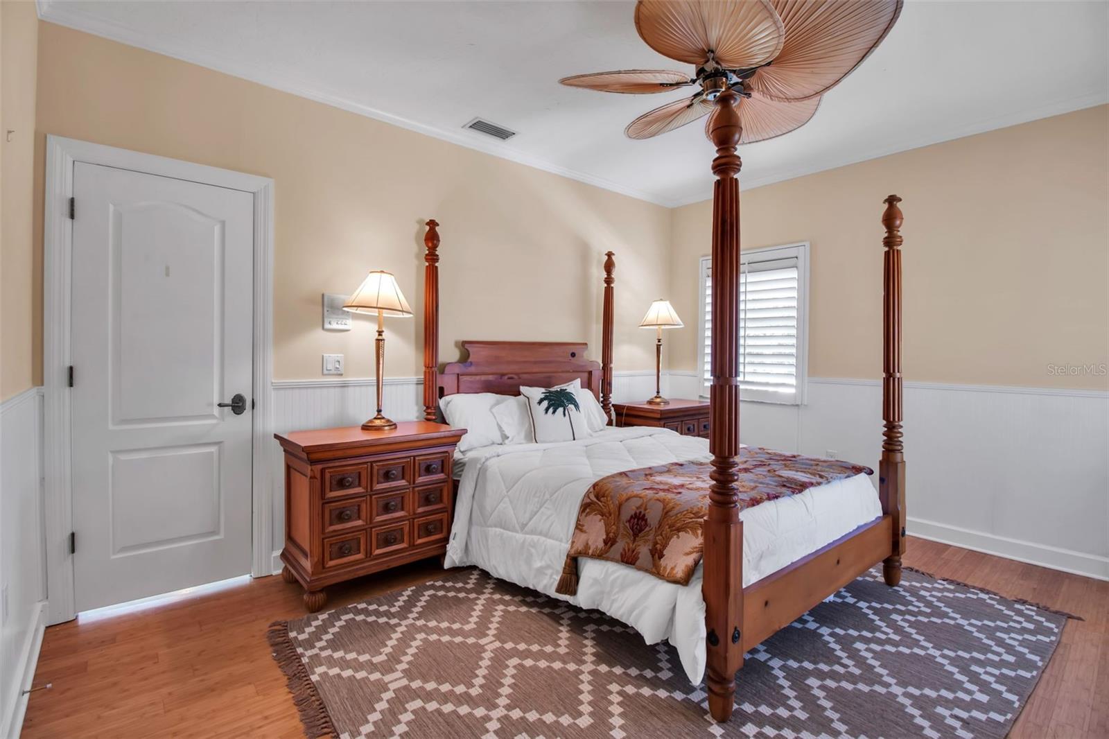 Image 28 of 51 For 401 Walls Way