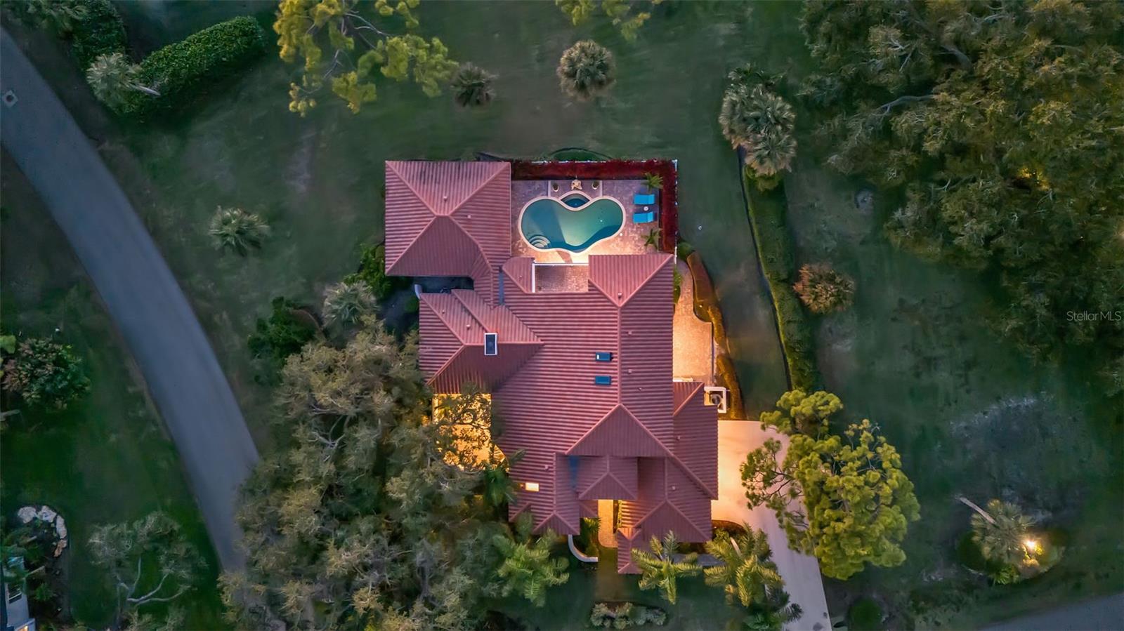 Image 36 of 51 For 401 Walls Way