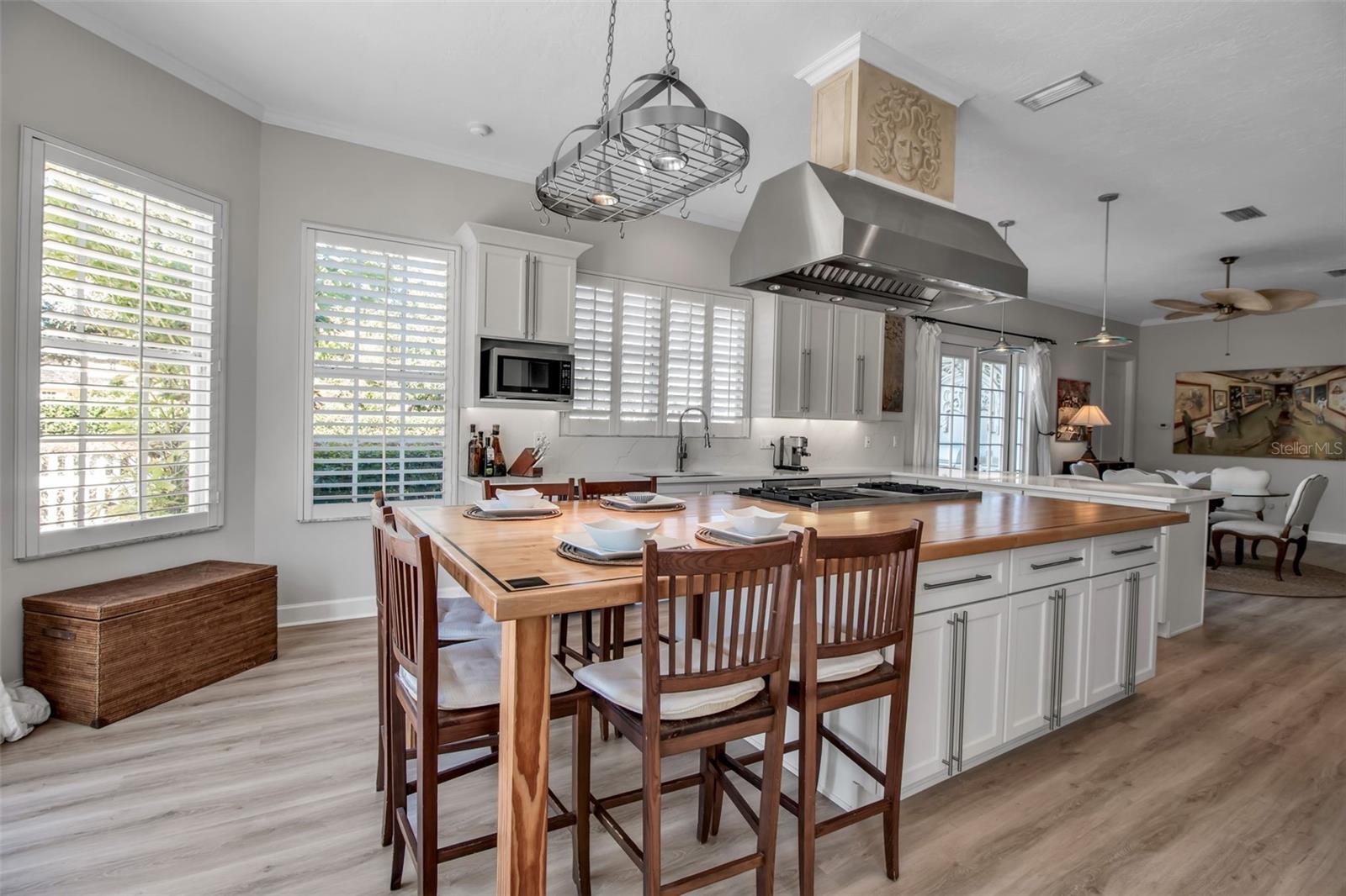 Image 9 of 51 For 401 Walls Way