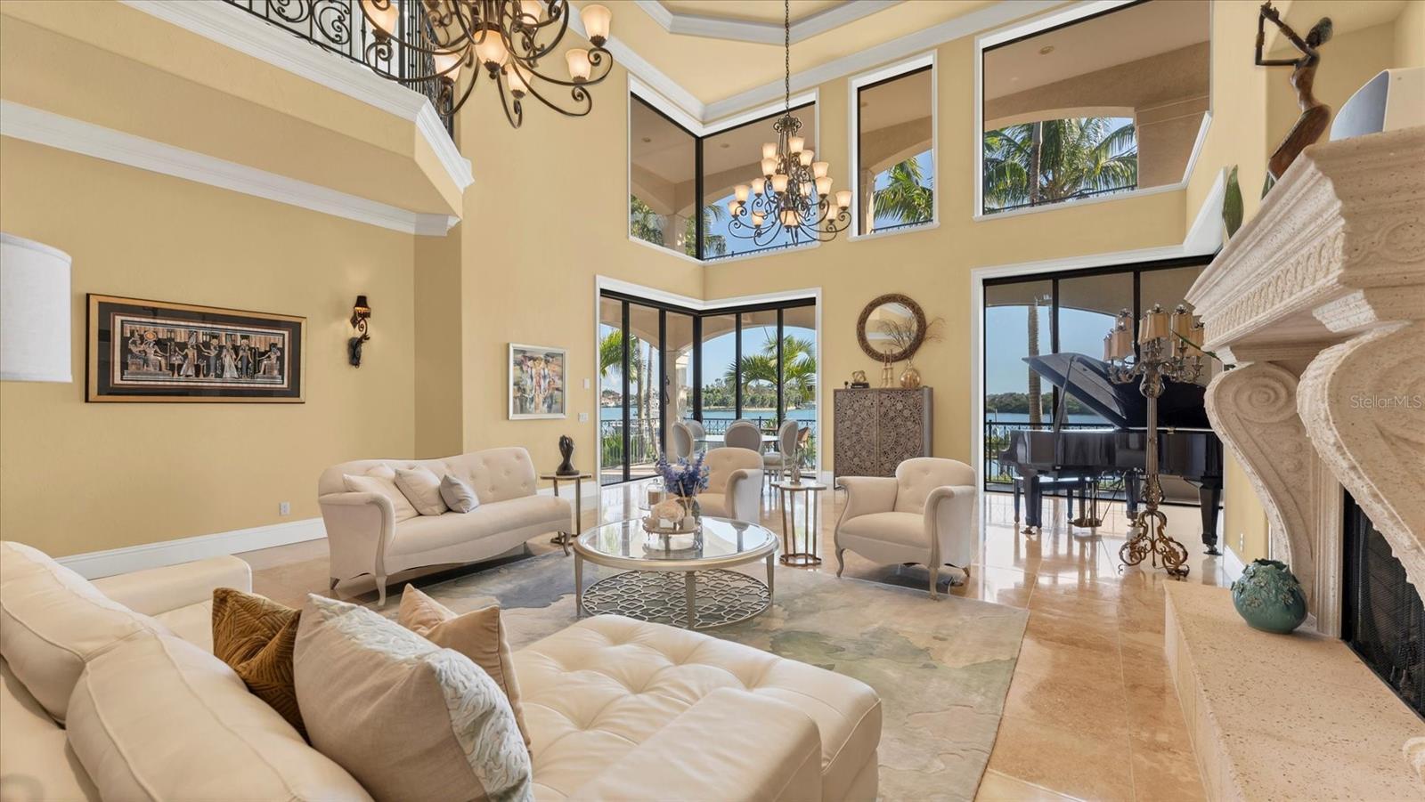 Image 18 of 93 For 419 Bayview Parkway