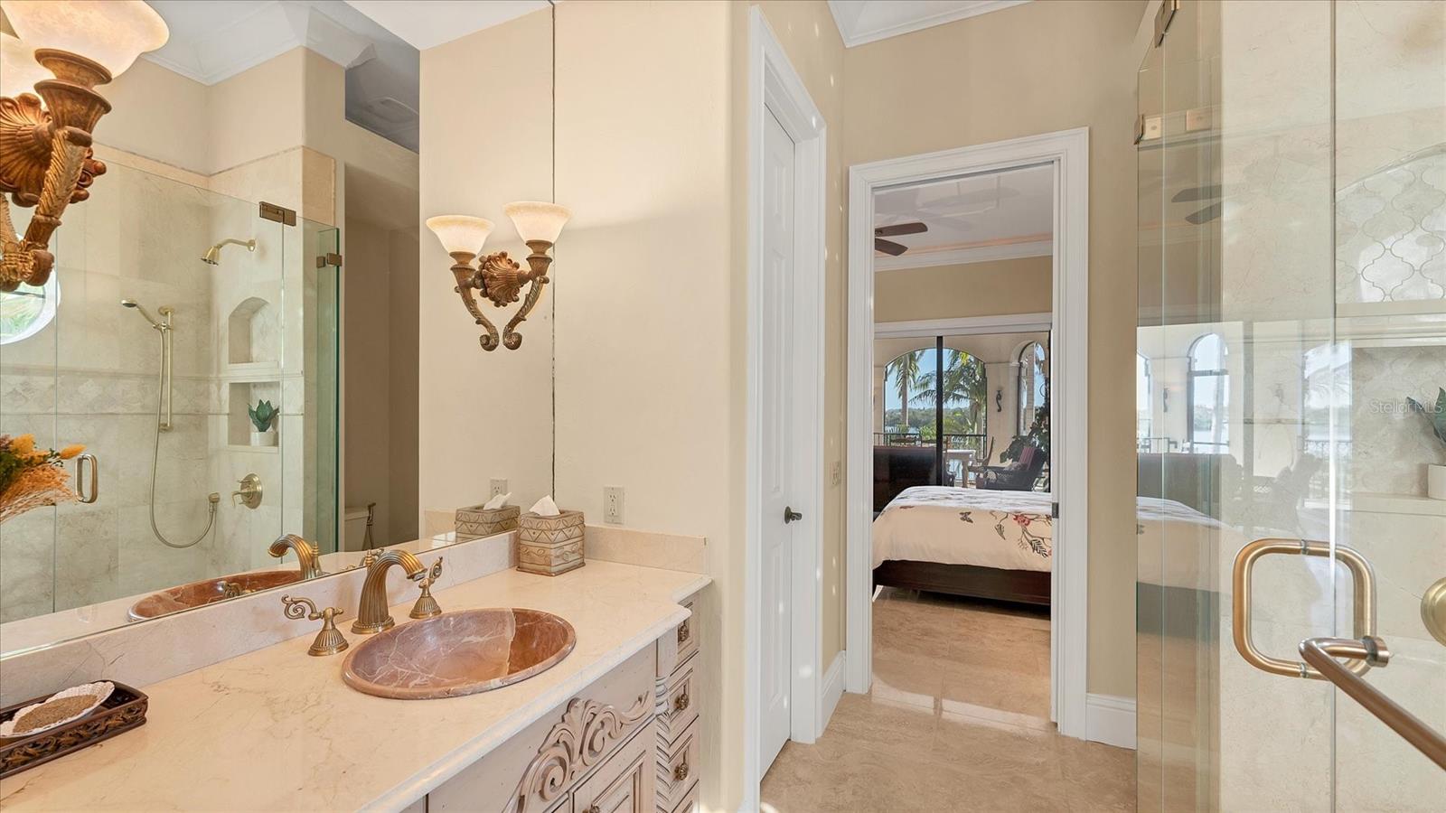 Image 34 of 93 For 419 Bayview Parkway