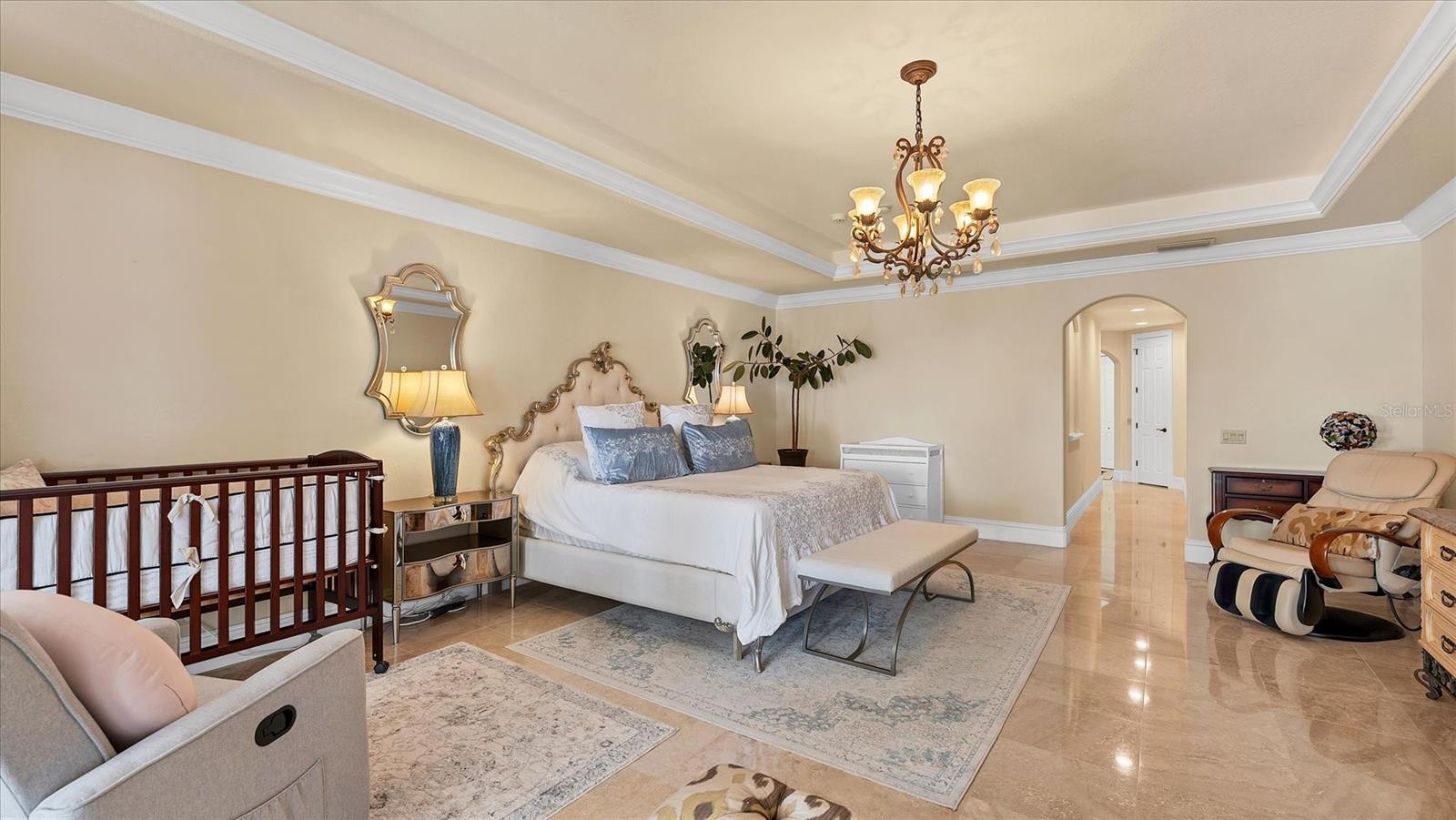 Image 41 of 93 For 419 Bayview Parkway