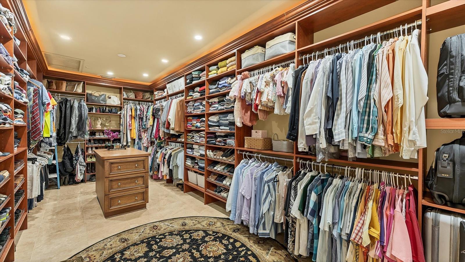 Image 43 of 93 For 419 Bayview Parkway