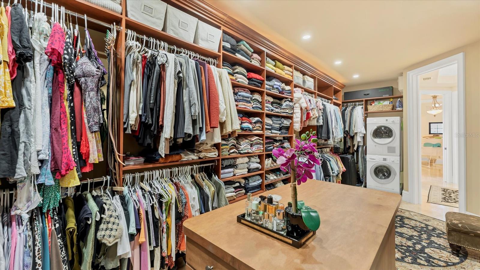 Image 44 of 93 For 419 Bayview Parkway