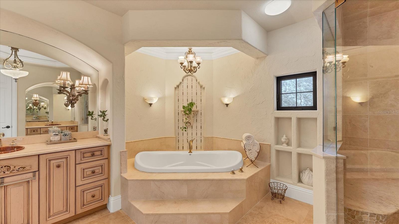 Image 48 of 93 For 419 Bayview Parkway