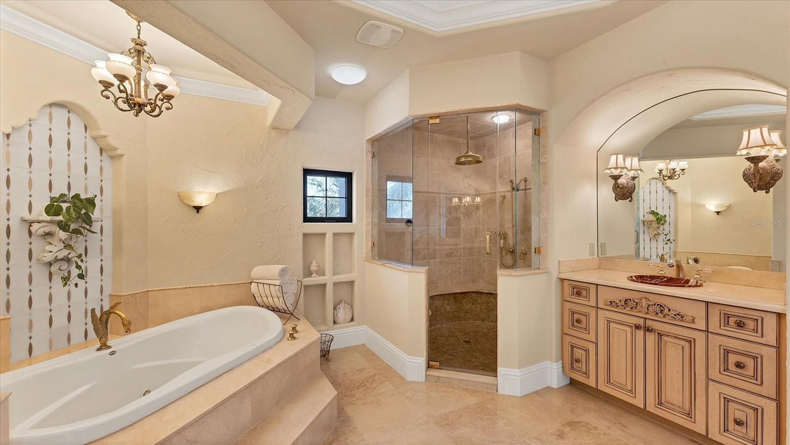 Image 49 of 93 For 419 Bayview Parkway