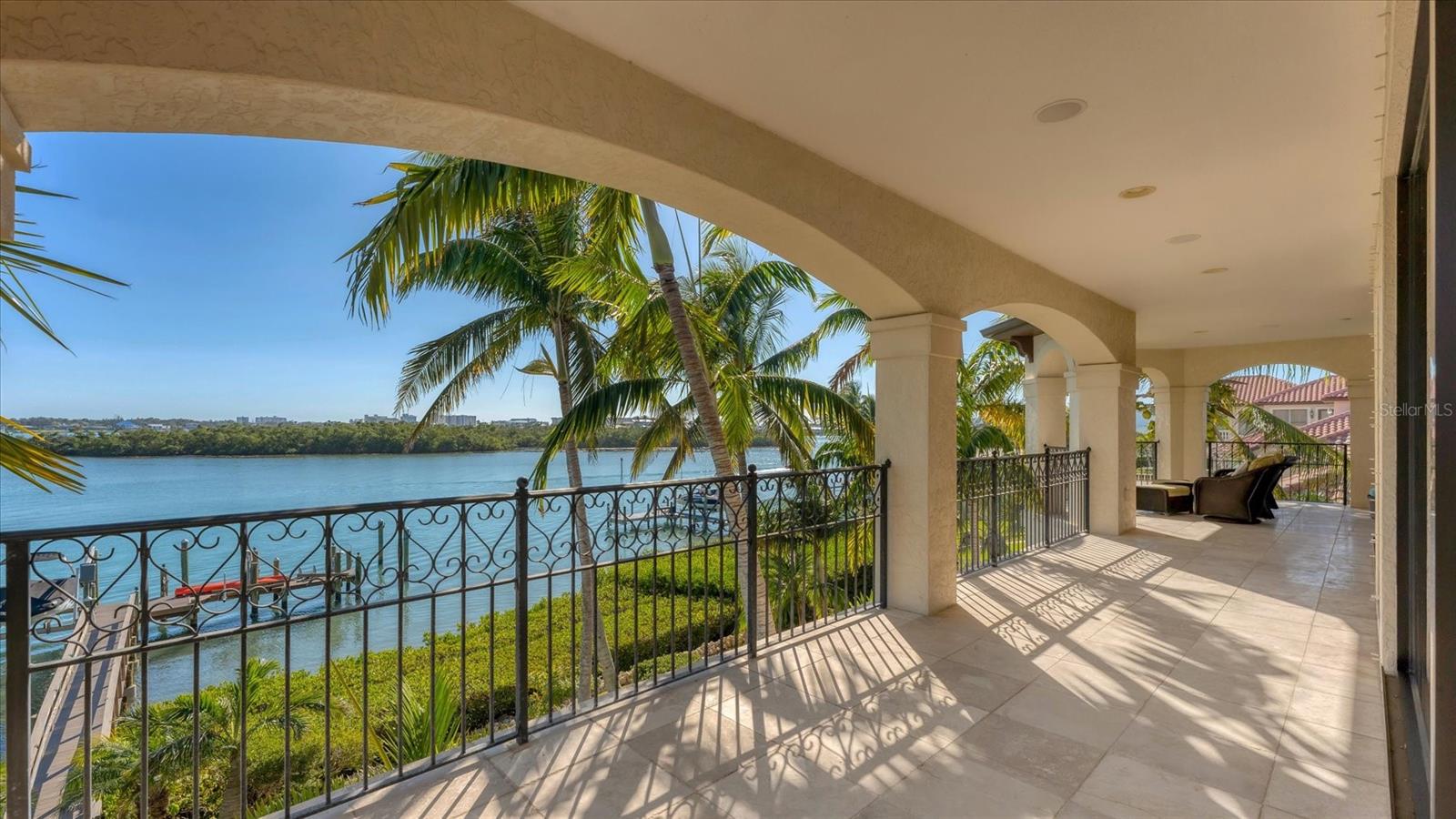 Image 55 of 93 For 419 Bayview Parkway