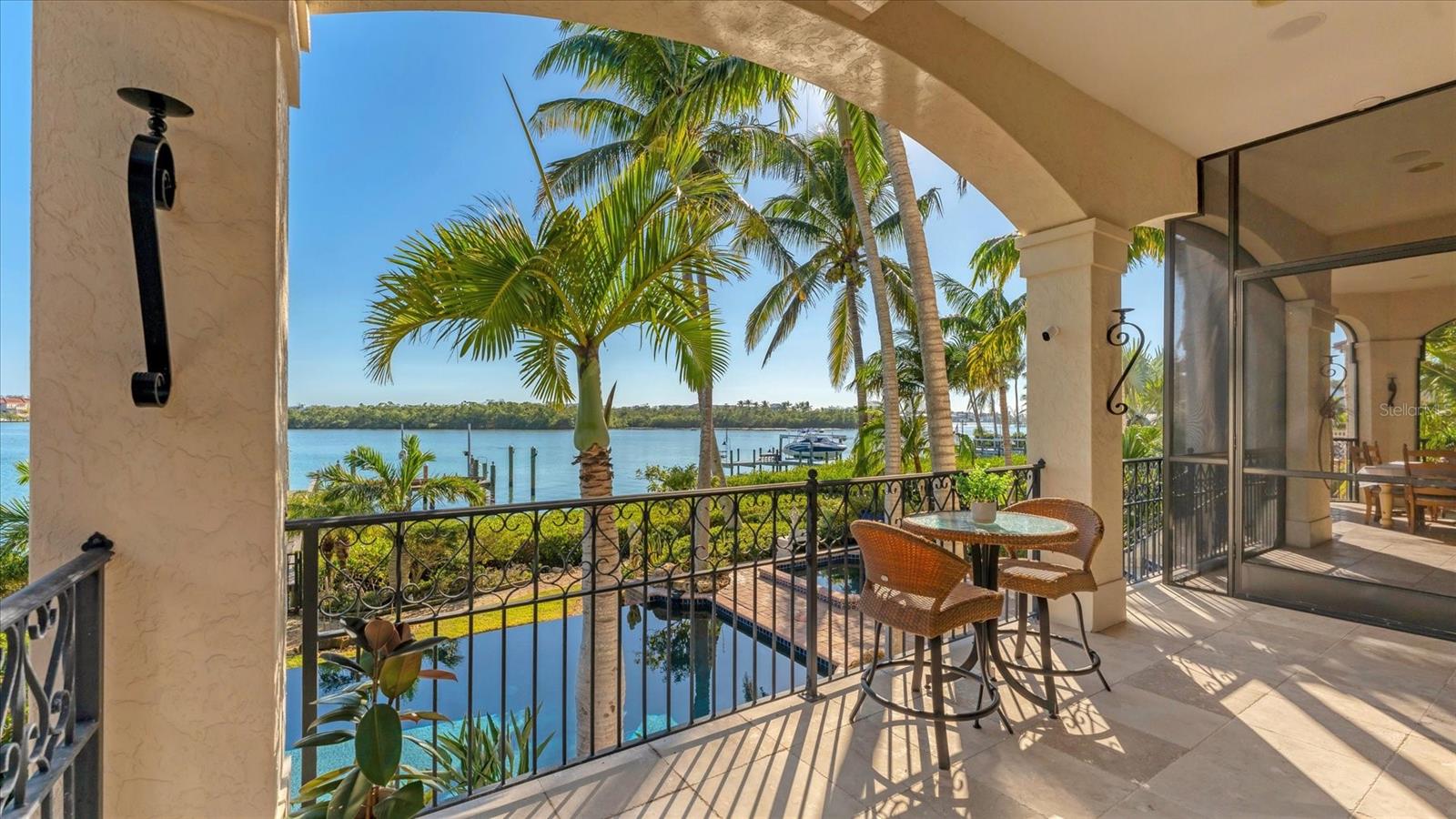 Image 63 of 93 For 419 Bayview Parkway