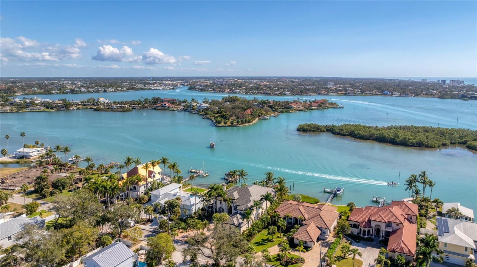 Image 84 of 93 For 419 Bayview Parkway