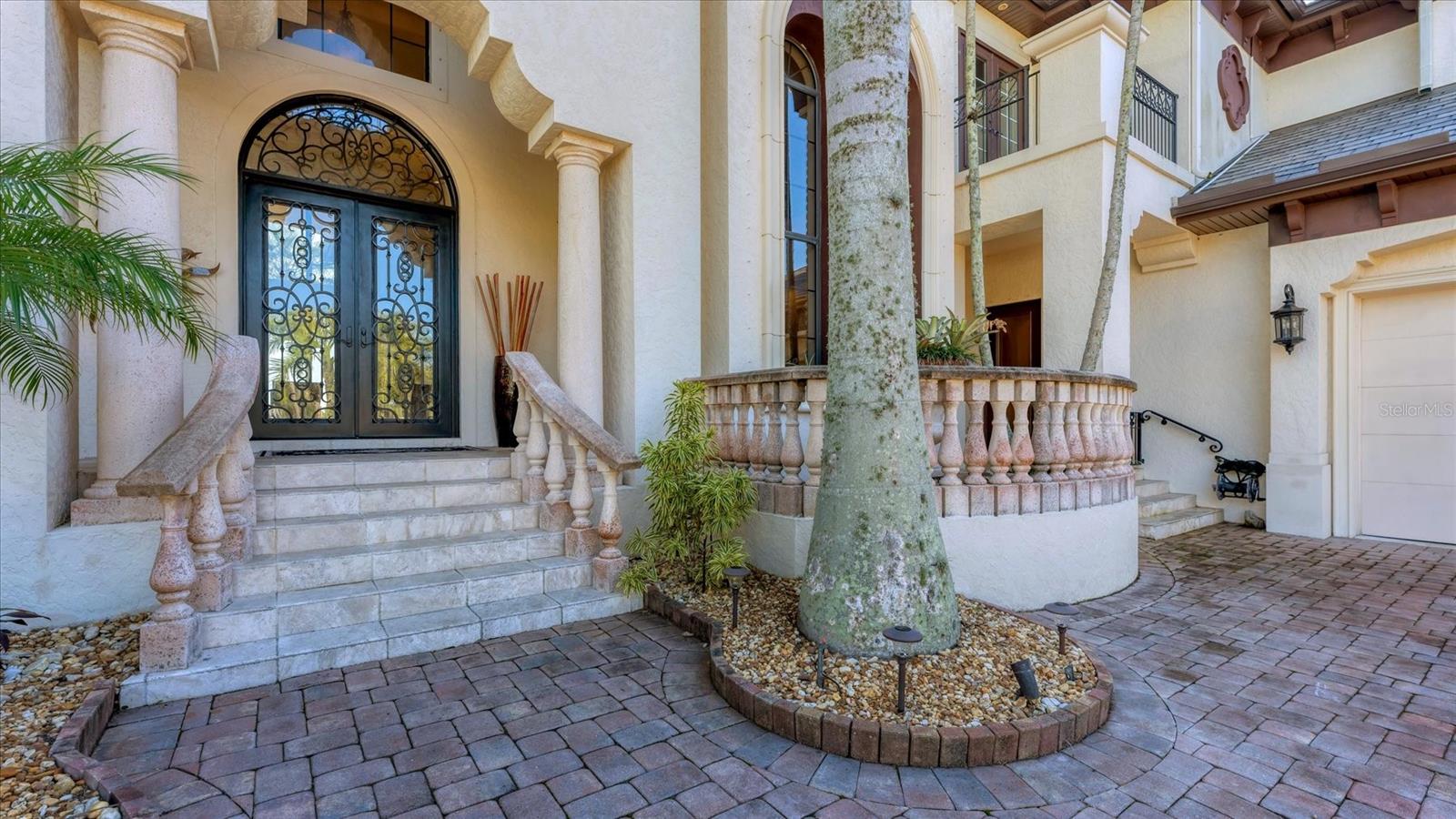 Image 91 of 93 For 419 Bayview Parkway