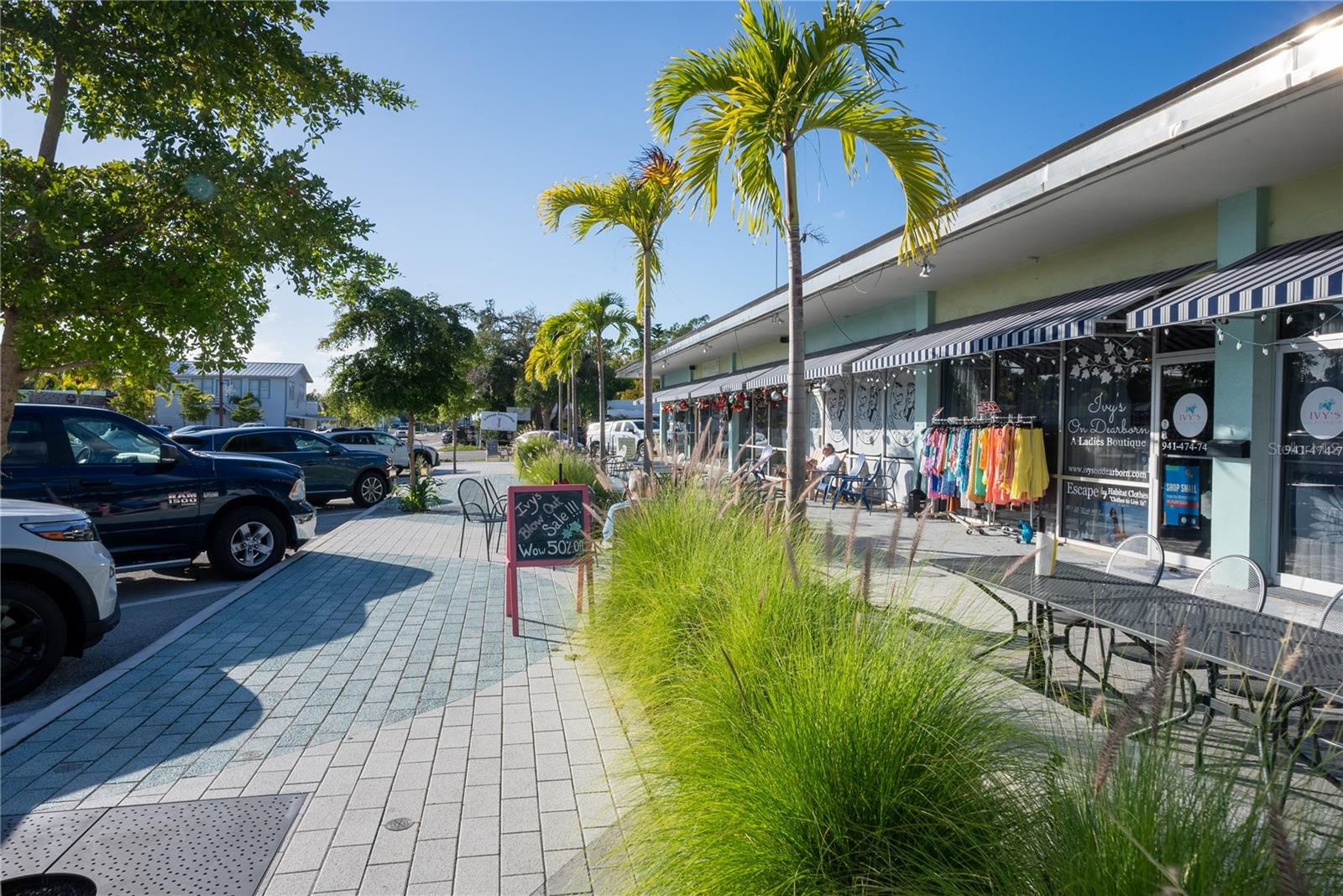 Image 33 of 44 For 9881 Bright Water Drive