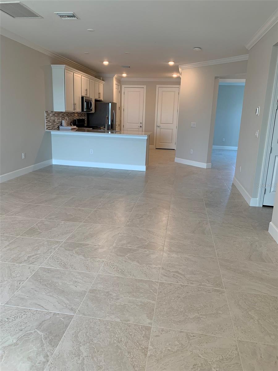 Image 5 of 44 For 9881 Bright Water Drive