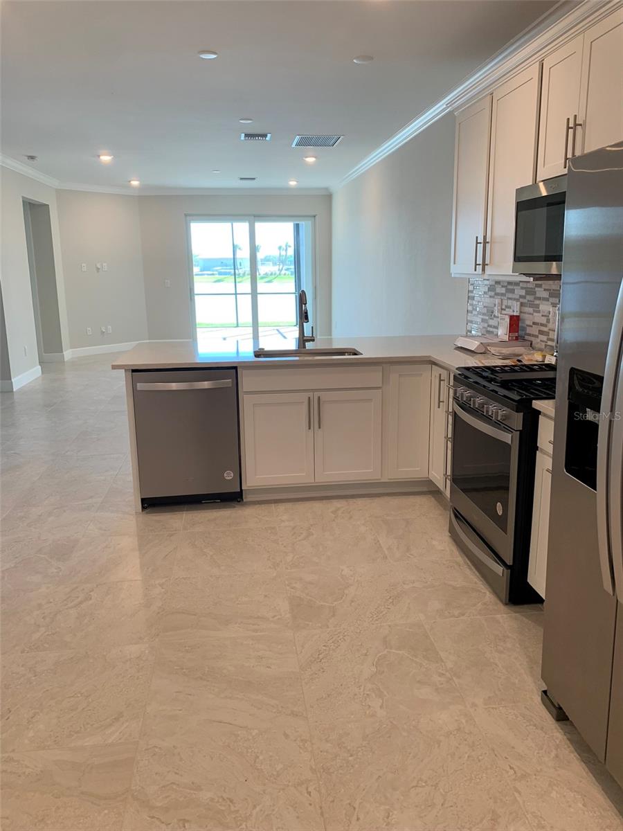 Image 7 of 44 For 9881 Bright Water Drive